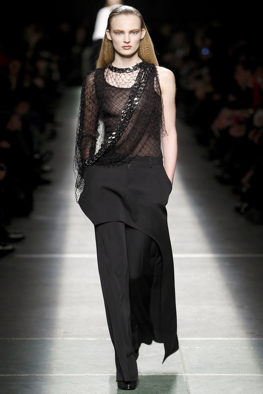Givenchy 09ﶬDƬ