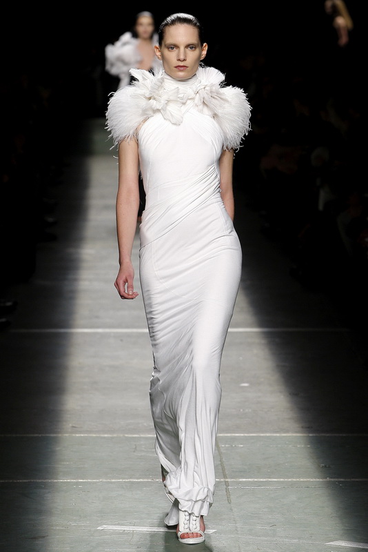 Givenchy 09ﶬDƬ