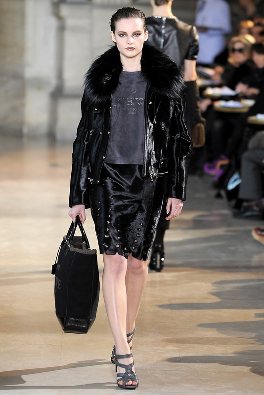 Loewe 09ﶬDƬ