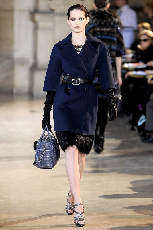 Loewe 09ﶬDƬ
