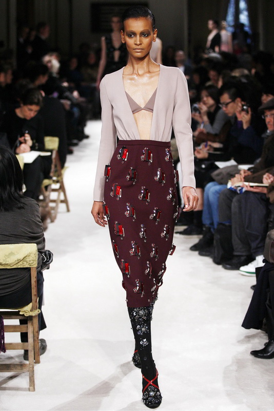 Miu Miu 09ﶬDƬ