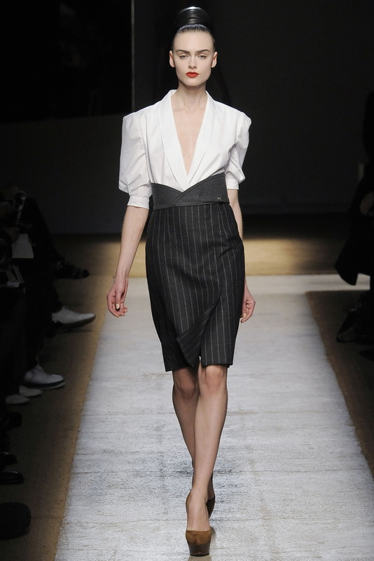 Yves Saint Laurent 09ﶬDƬ