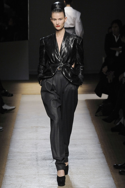 Yves Saint Laurent 09ﶬDƬ