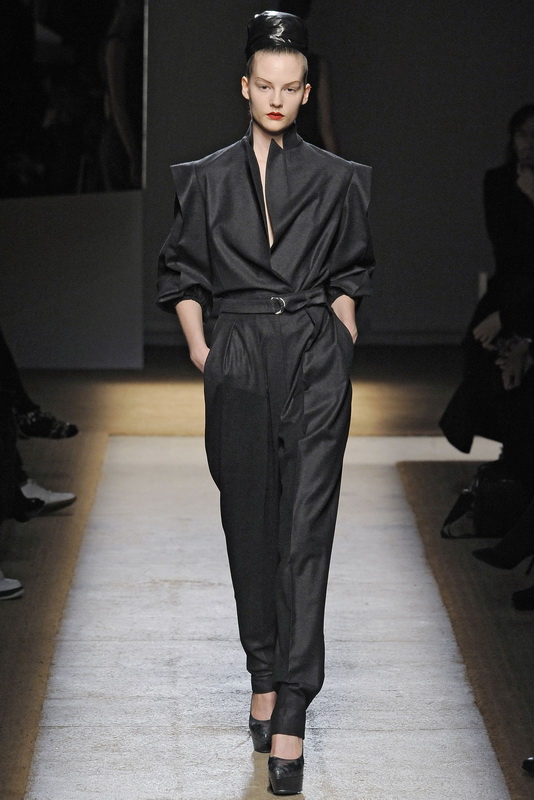 Yves Saint Laurent 09ﶬDƬ
