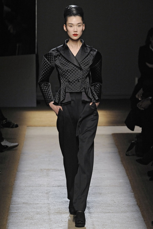 Yves Saint Laurent 09ﶬDƬ