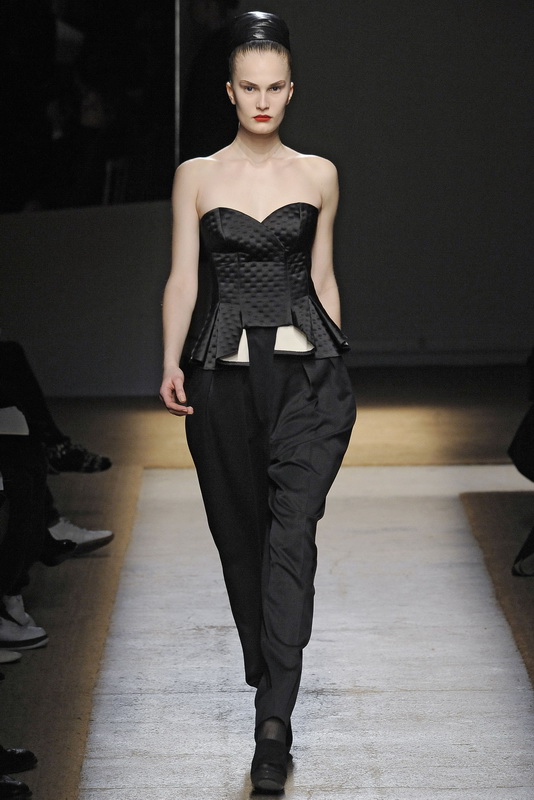 Yves Saint Laurent 09ﶬDƬ