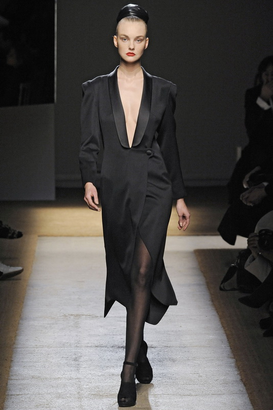 Yves Saint Laurent 09ﶬDƬ