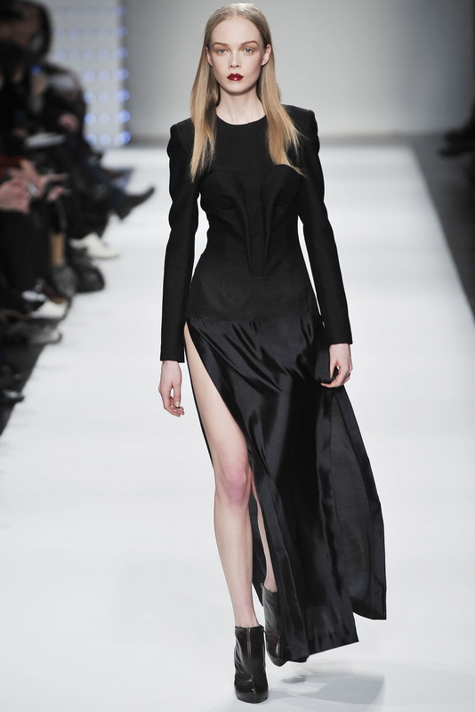 Hussein Chalayan 09秋冬
