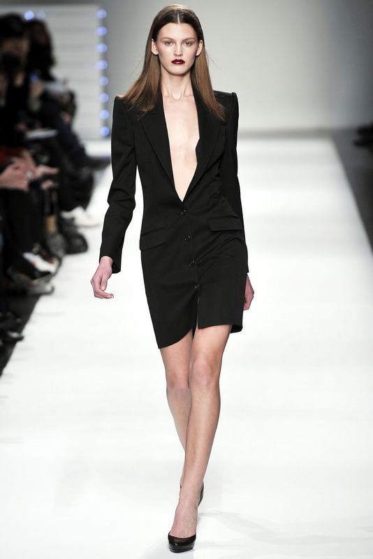 Hussein Chalayan 09ﶬDƬ