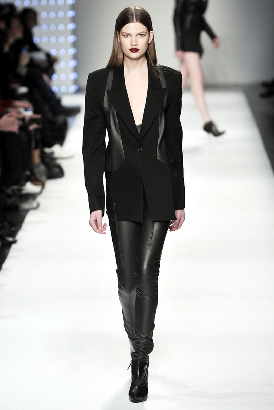 Hussein Chalayan 09ﶬDƬ