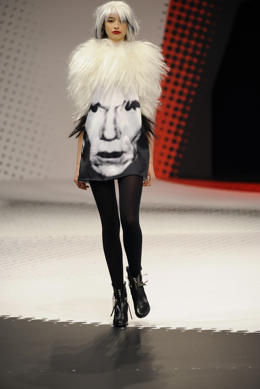 Jean Charles de Castelbajac 09ﶬDƬ