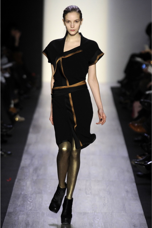 Bcbg MaxAzria 09ﶬDƬ