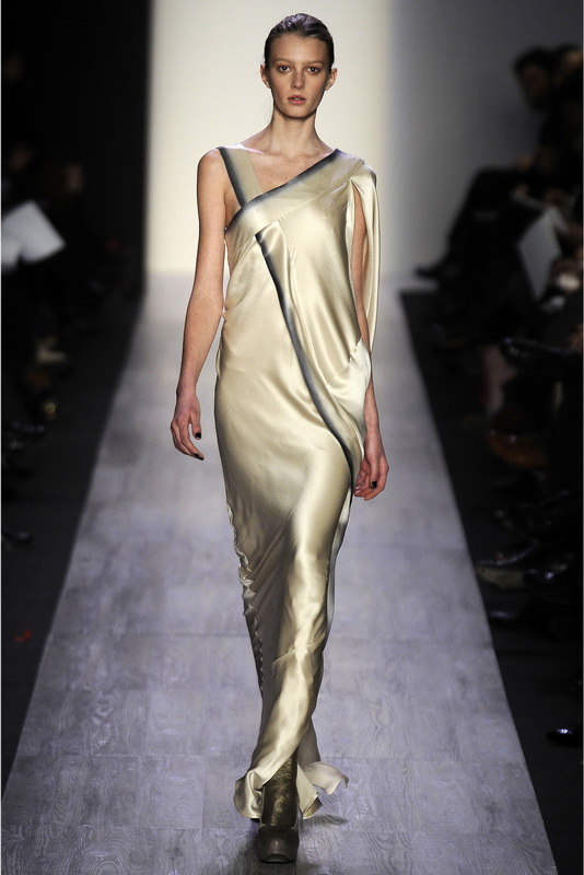 Bcbg MaxAzria 09ﶬDƬ