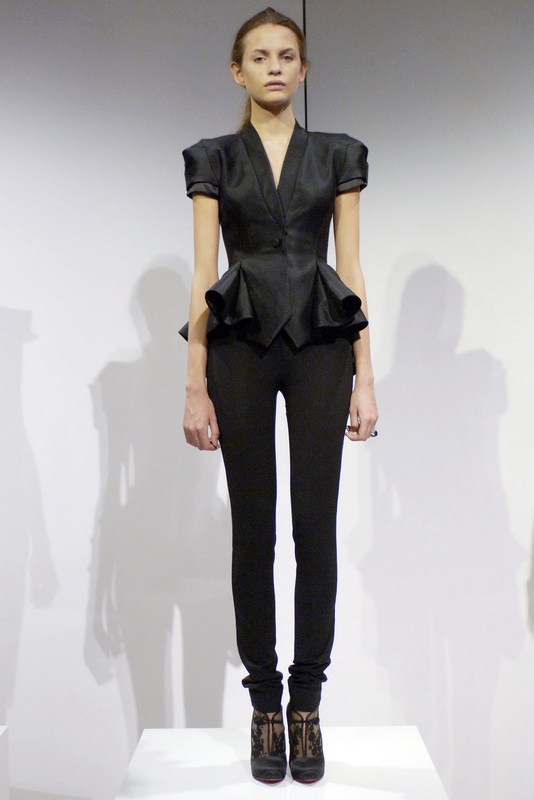 Marchesa 09ﶬDƬ