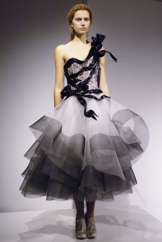 Marchesa 09ﶬDƬ