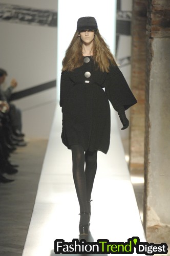 Anna Molinari 07ﶬDƬ