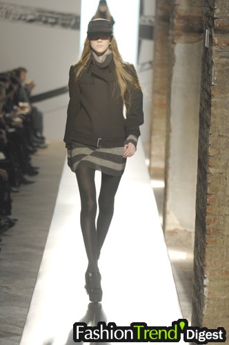 Anna Molinari 07ﶬDƬ