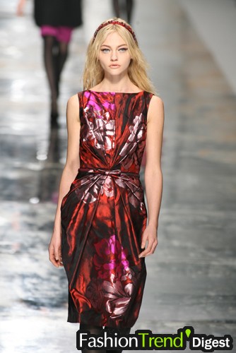 Blumarine 07ﶬDƬ