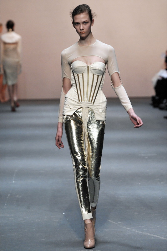 Richard Nicoll 09ﶬDƬ