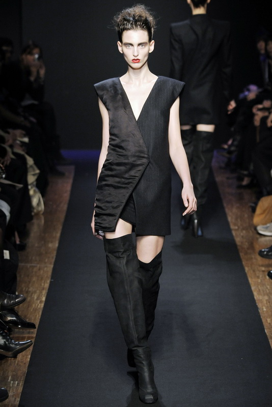 Costume National 09ﶬDƬ
