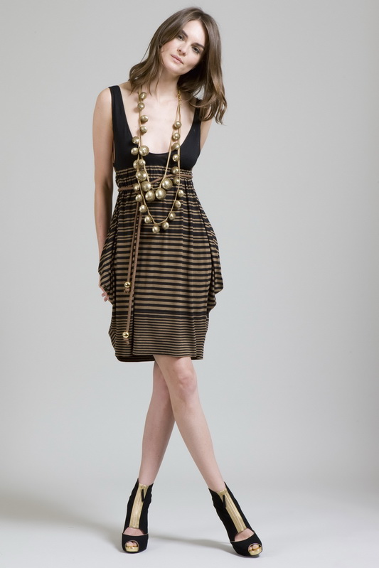 Stella McCartney 10ĸDƬ