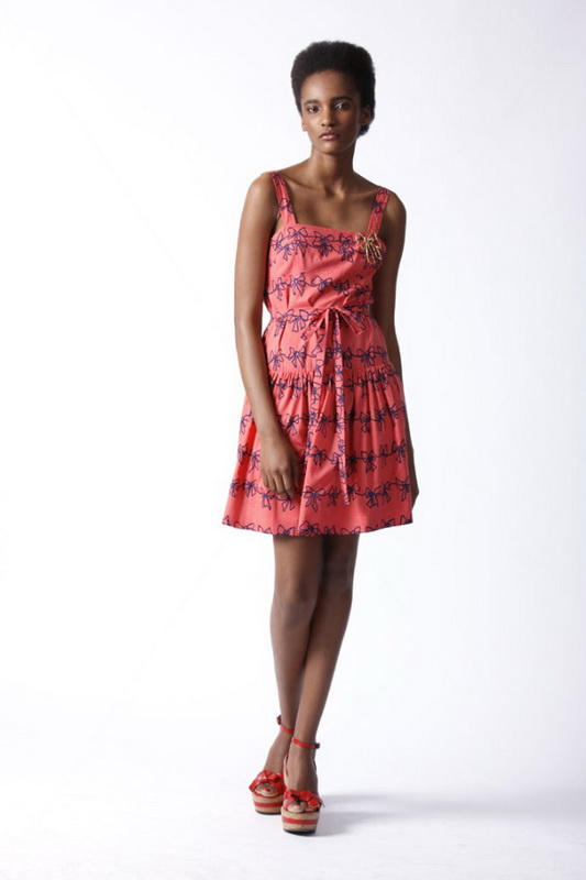 Marc by Marc Jacobs 10紺DƬ
