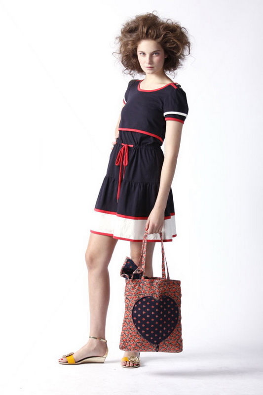 Marc by Marc Jacobs 10紺DƬ