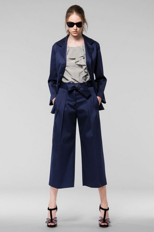 Moschino 10ĸDƬ