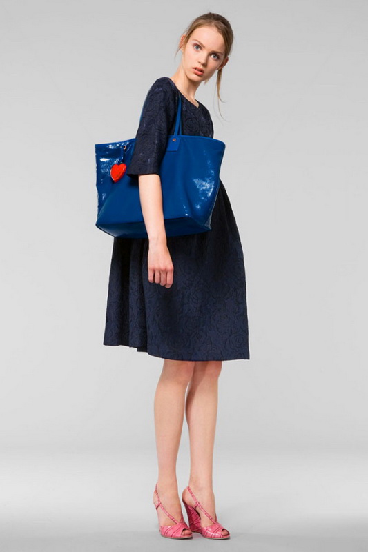 Moschino 10ĸDƬ