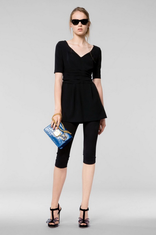 Moschino 10ĸDƬ