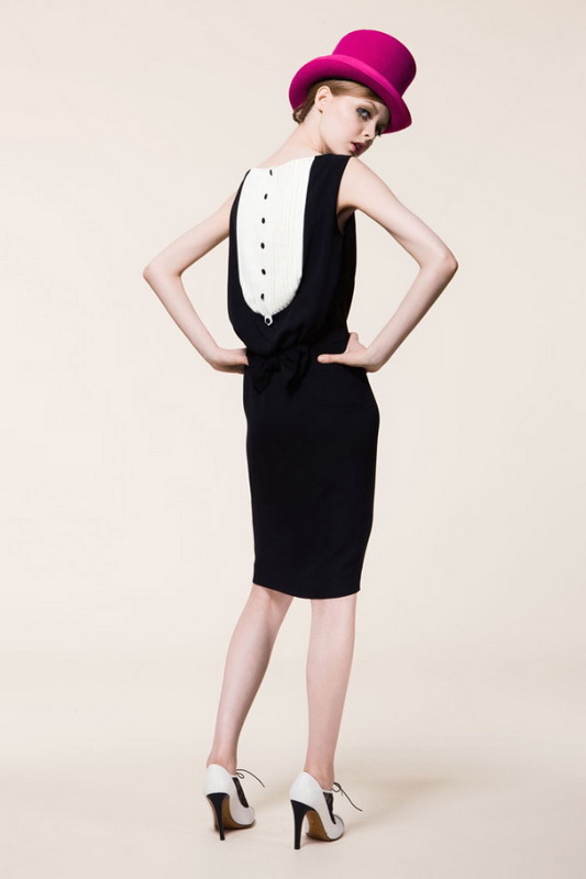 Moschino Cheap & Chic 10ĸDƬ