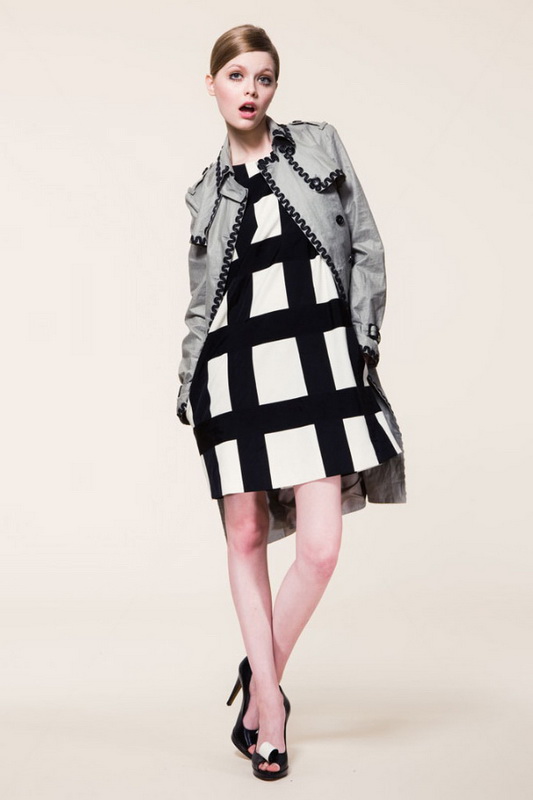 Moschino Cheap & Chic 10ĸDƬ