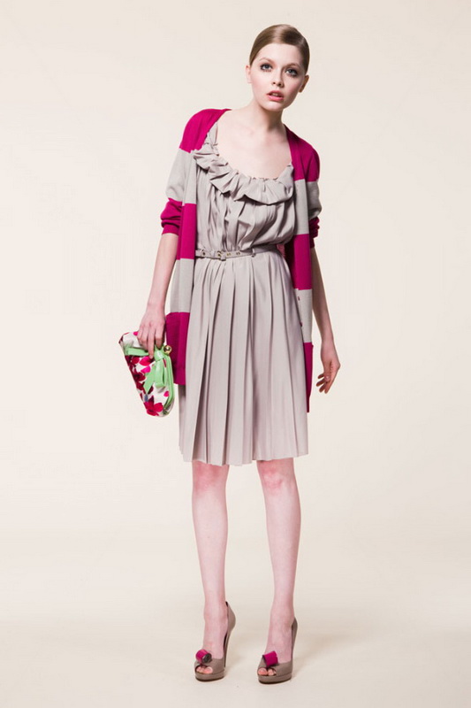 Moschino Cheap & Chic 10ĸDƬ