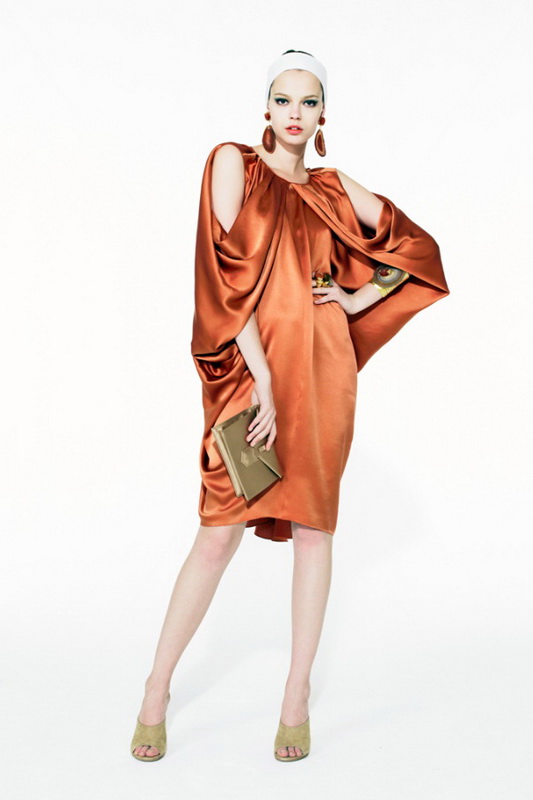 Yves Saint Laurent 10ĸDƬ
