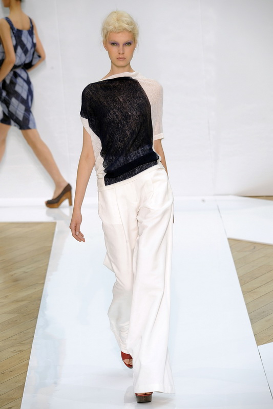 Nicole Farhi 10ĸDƬ
