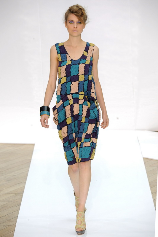 Nicole Farhi 10ĸDƬ