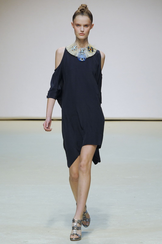 Richard Nicoll 10ĸDƬ