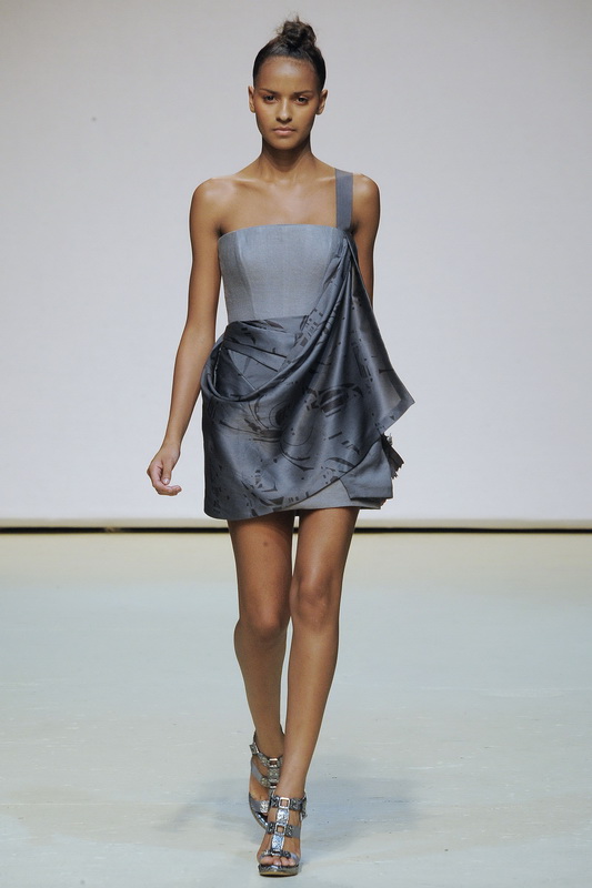 Richard Nicoll 10ĸDƬ