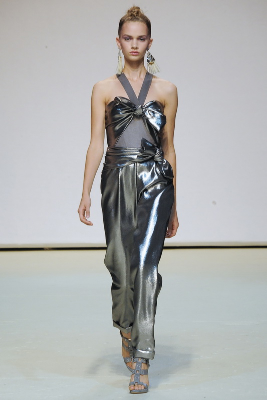 Richard Nicoll 10ĸDƬ