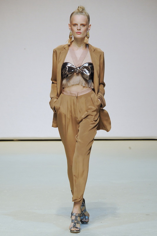 Richard Nicoll 10ĸDƬ