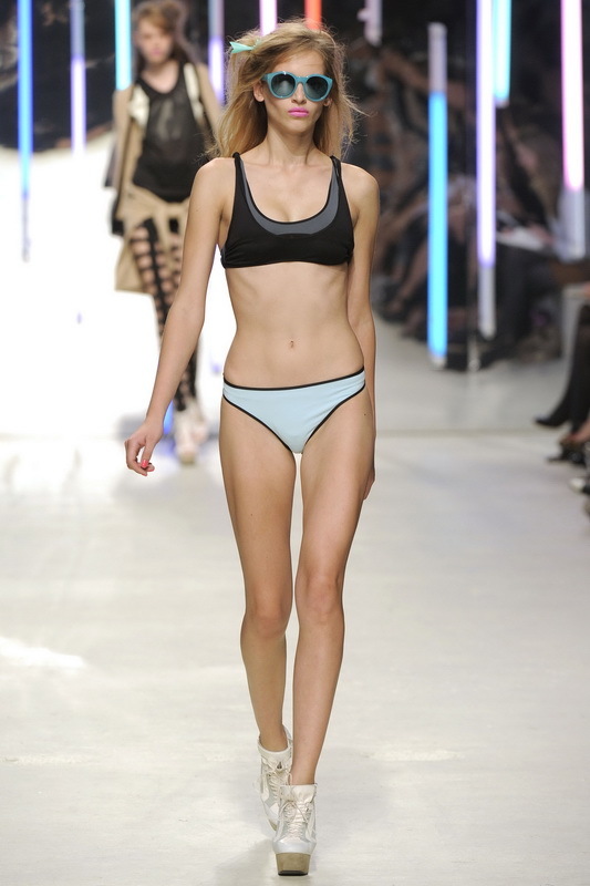 Topshop Unique 10ĸDƬ