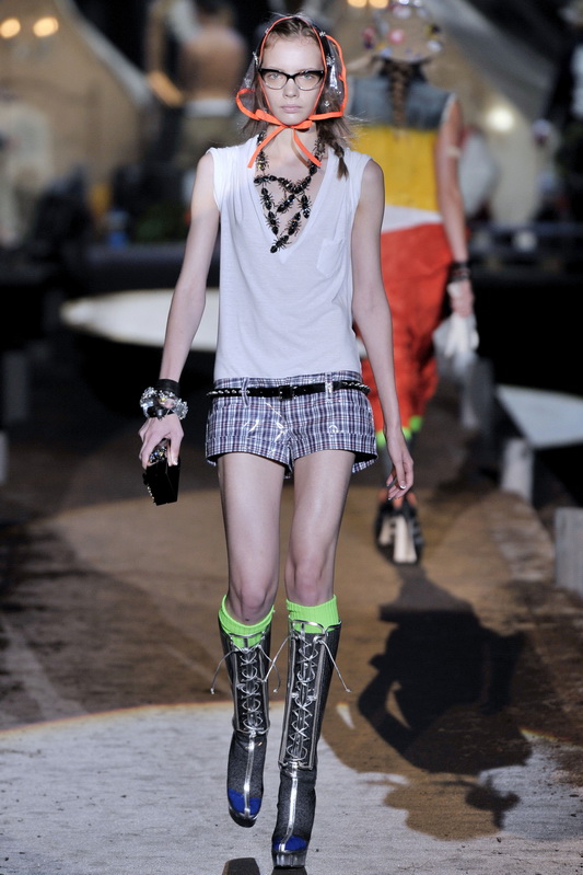 Dsquared 2 10ĸDƬ