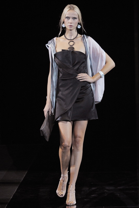 Emporio Armani 10ĸDƬ