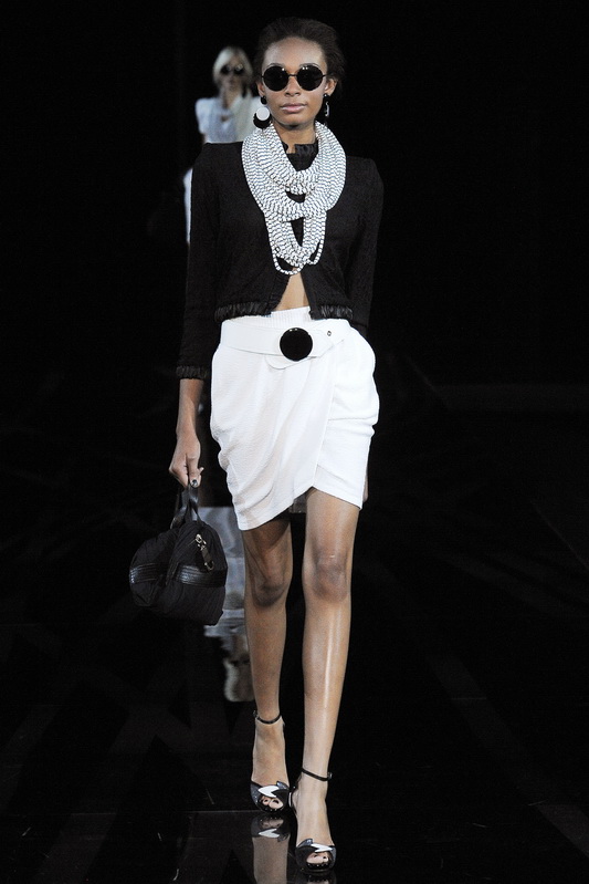 Emporio Armani 10ĸDƬ
