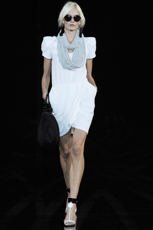Emporio Armani 10ĸDƬ
