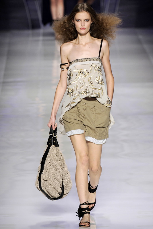 Etro 10ĸDƬ