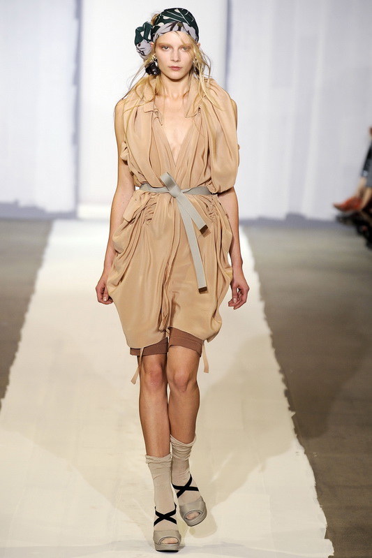 Marni 10ĸDƬ