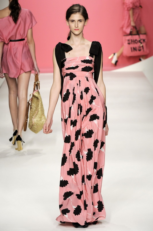 Moschino - Cheap & Chic 10ĸDƬ