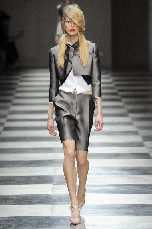 Prada 10ĸDƬ