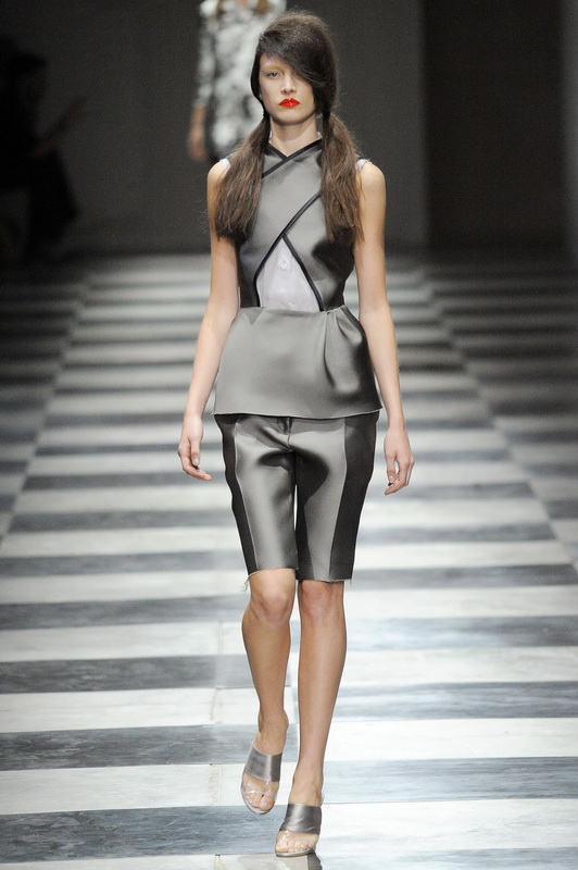 Prada 10ĸDƬ